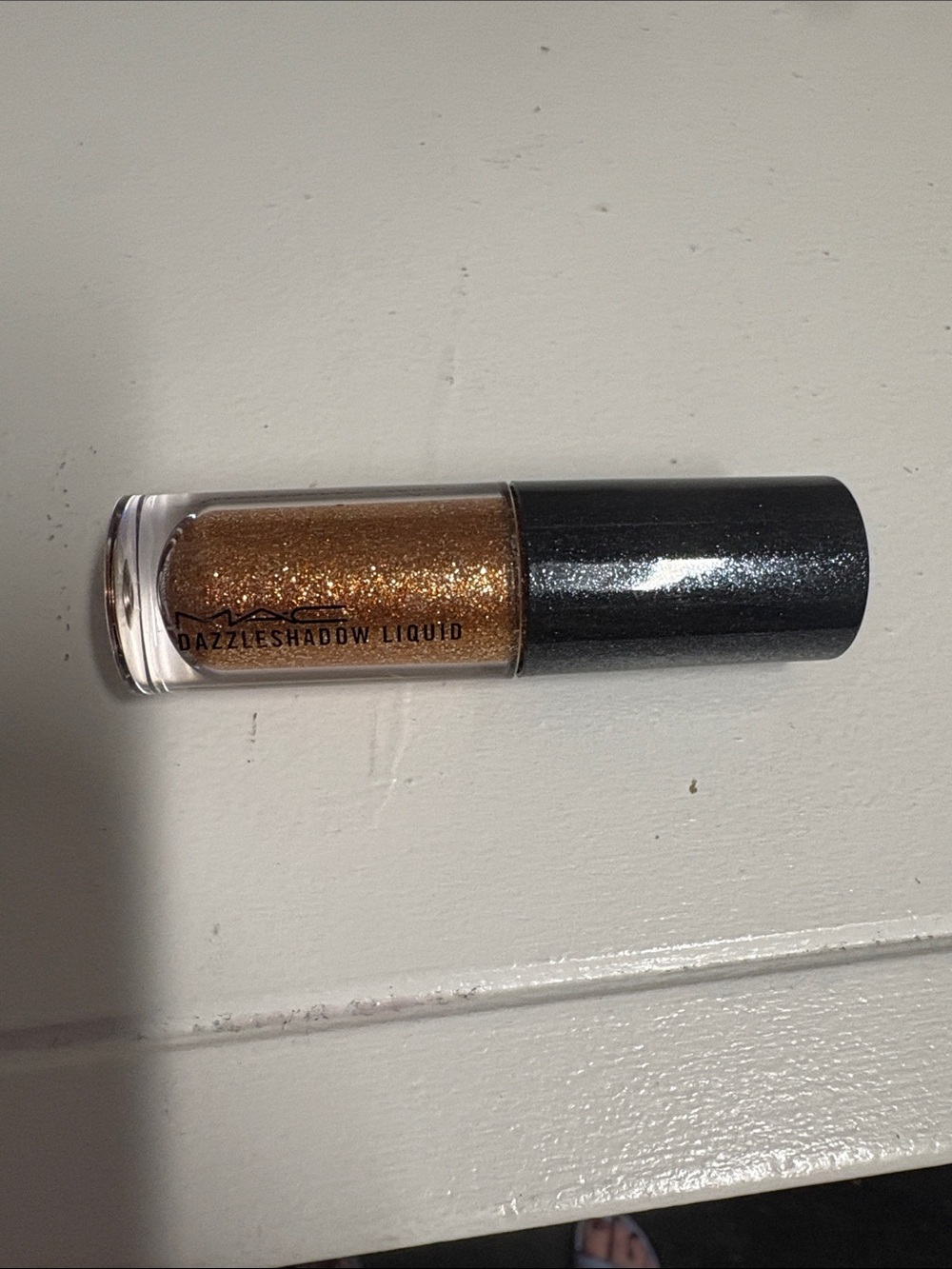 MAC Cosmetics Dazzleshadow Liquid Shimmer Eyeshadow - Bronze Gold